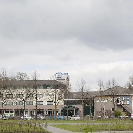 فندق De Druiventros 4*