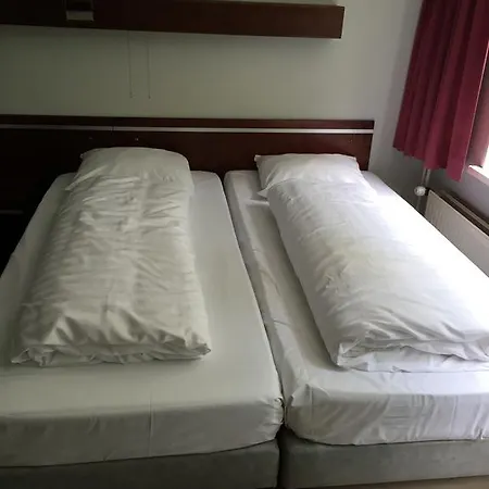 Hotell De Druiventros 4*